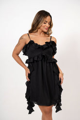 VESTIDO CURTO COM ALCINHAS E BABADOS