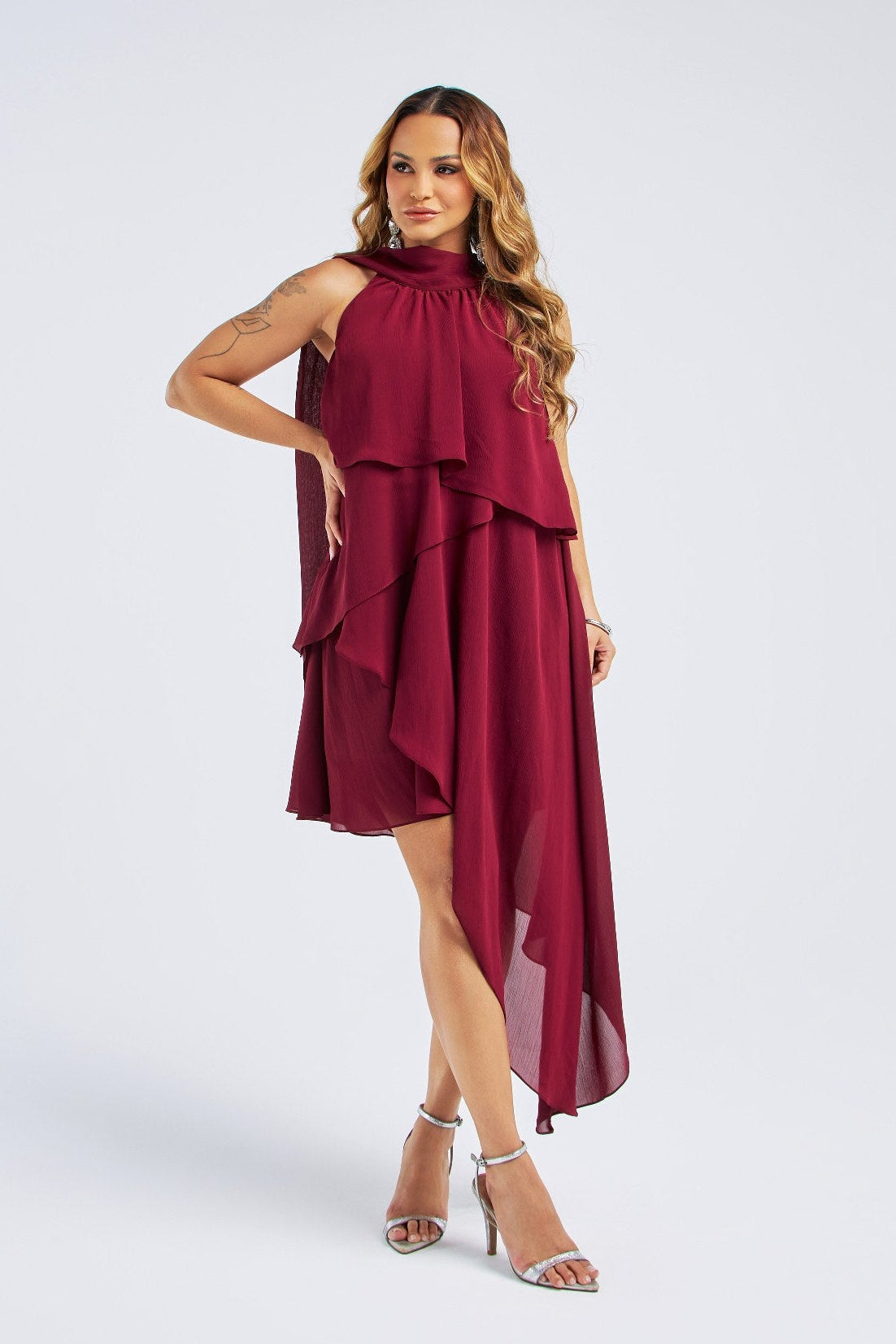 VESTIDO MIDI FRENTE ÚNICA CAMADAS ASSIMÉTRICAS