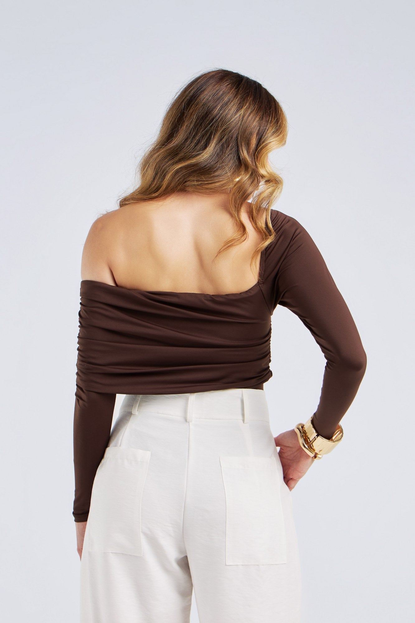 BODY BUSTO ASSIMÉTRICO COM DRAPEADOS