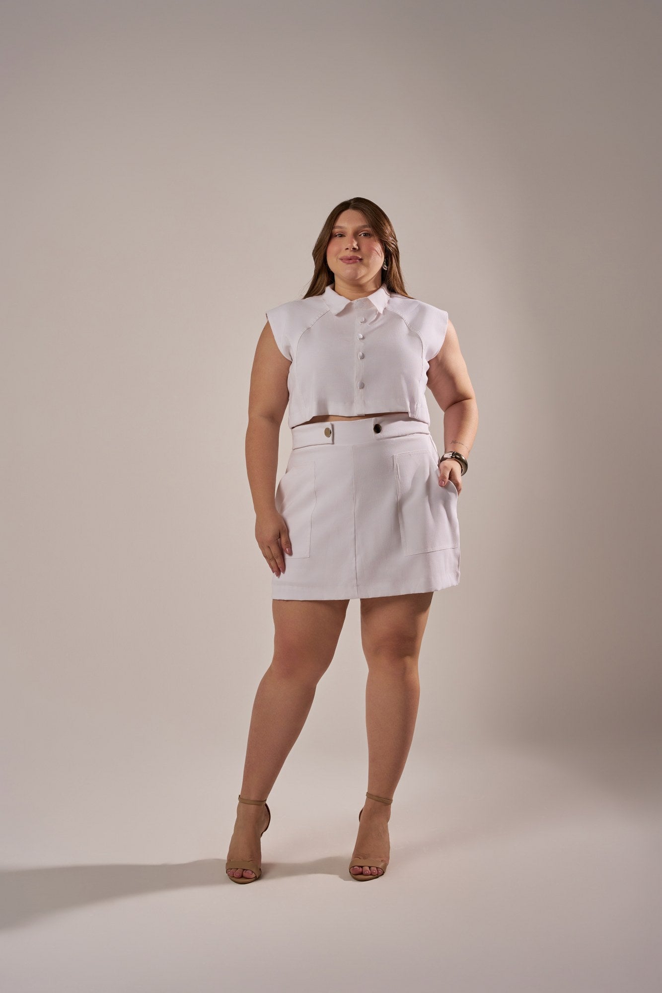 SHORT SAIA COM BOTÕES