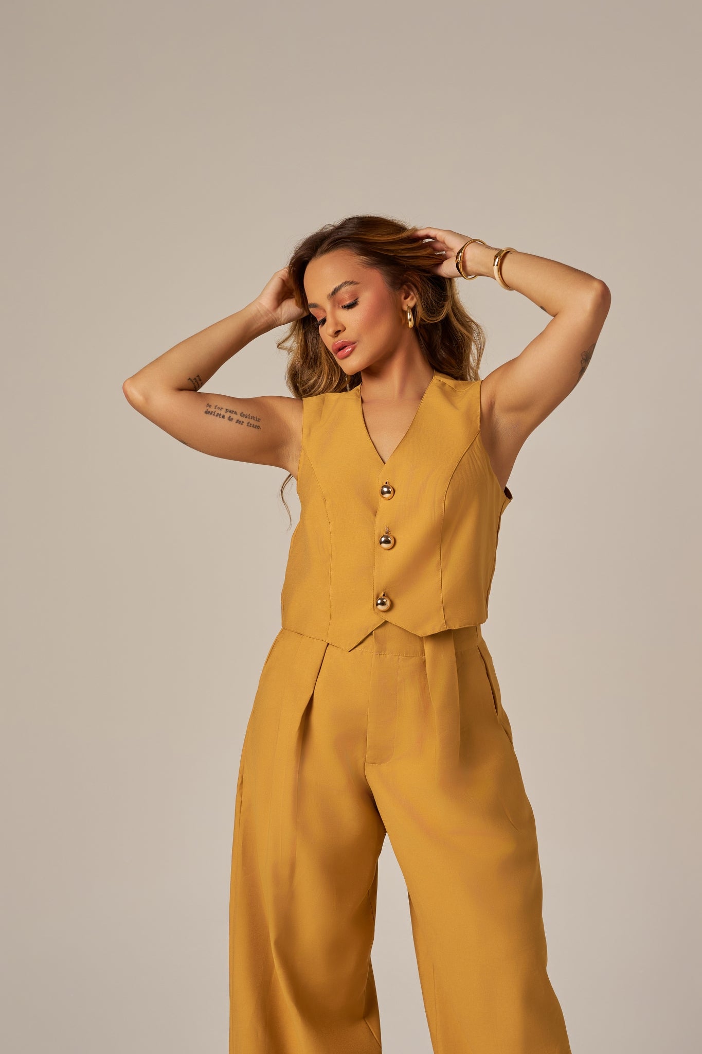 COLETE CROPPED MAXI BOTÕES