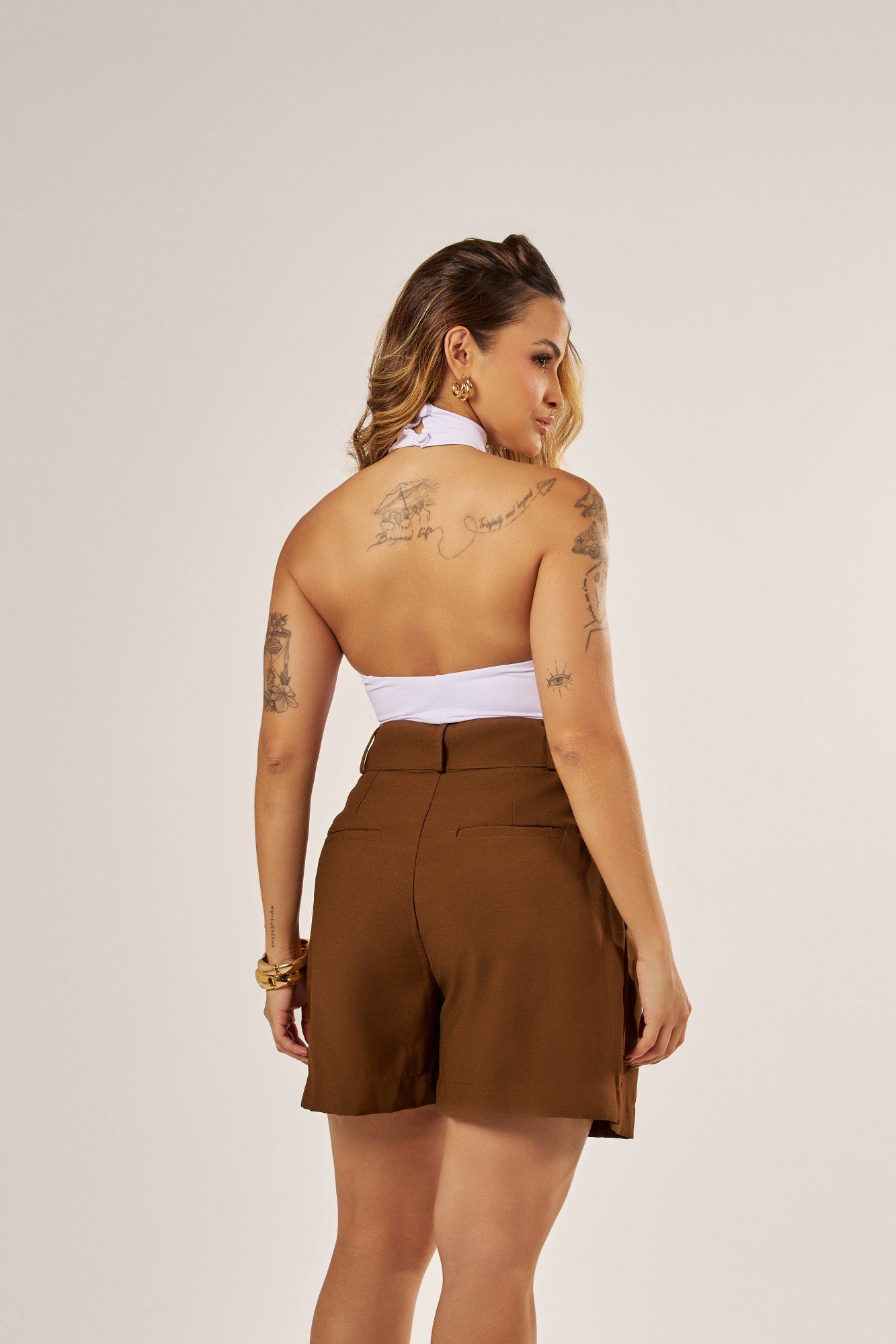 SHORT CLÁSSICO COM FAIXA