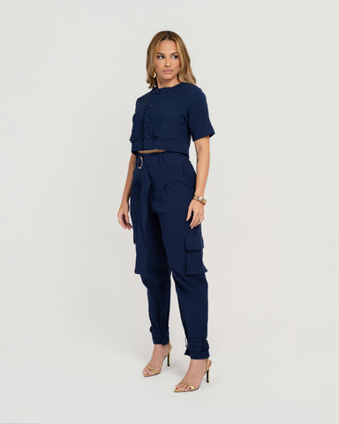 CALÇA SLOUCHY COM CINTO E BOLSOS CARGO