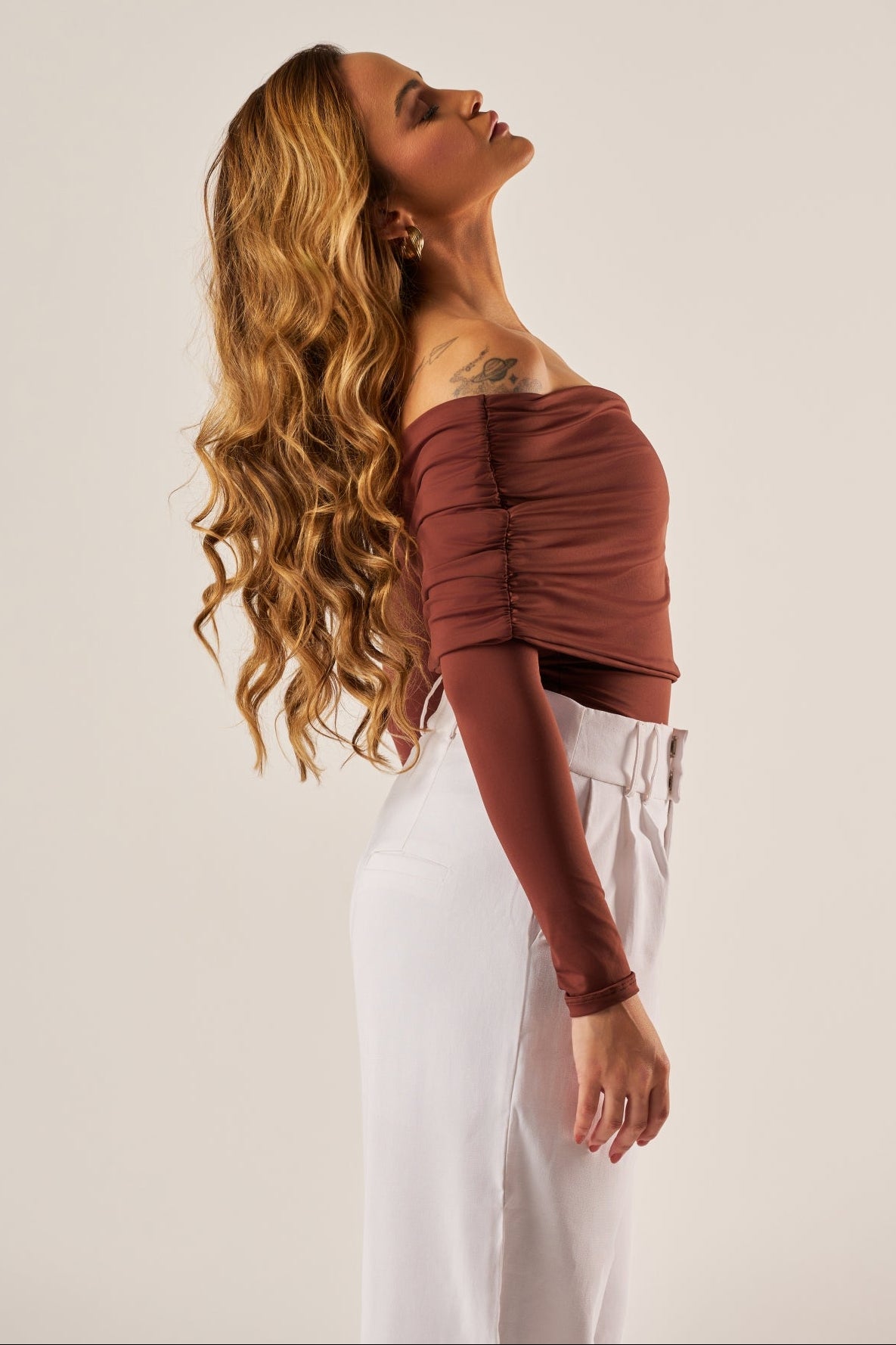 BODY BUSTO ASSIMÉTRICO COM DRAPEADOS