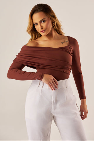 BODY BUSTO ASSIMÉTRICO COM DRAPEADOS