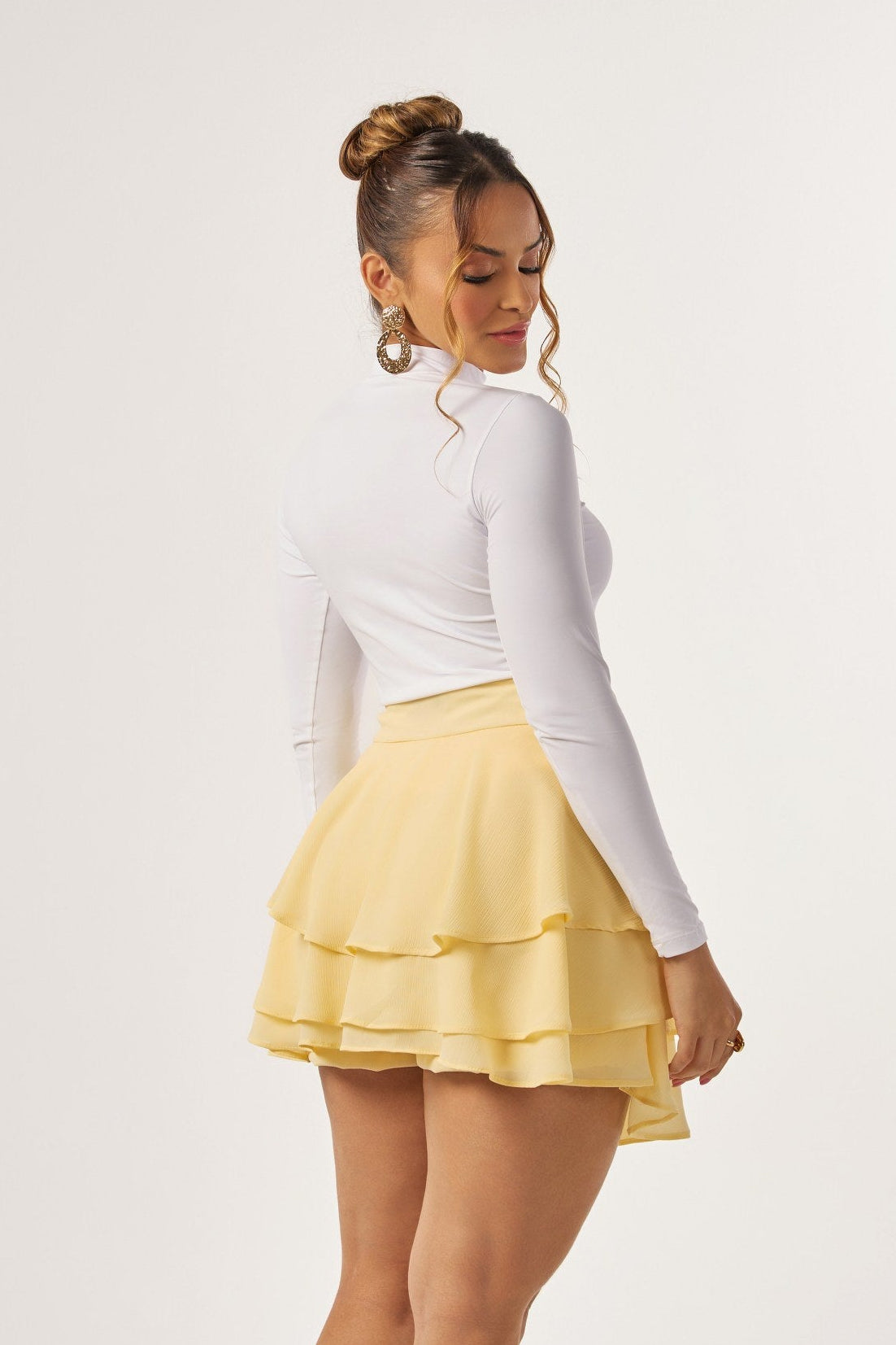 BLUSA GOLA ALTA COM MANGA LONGA