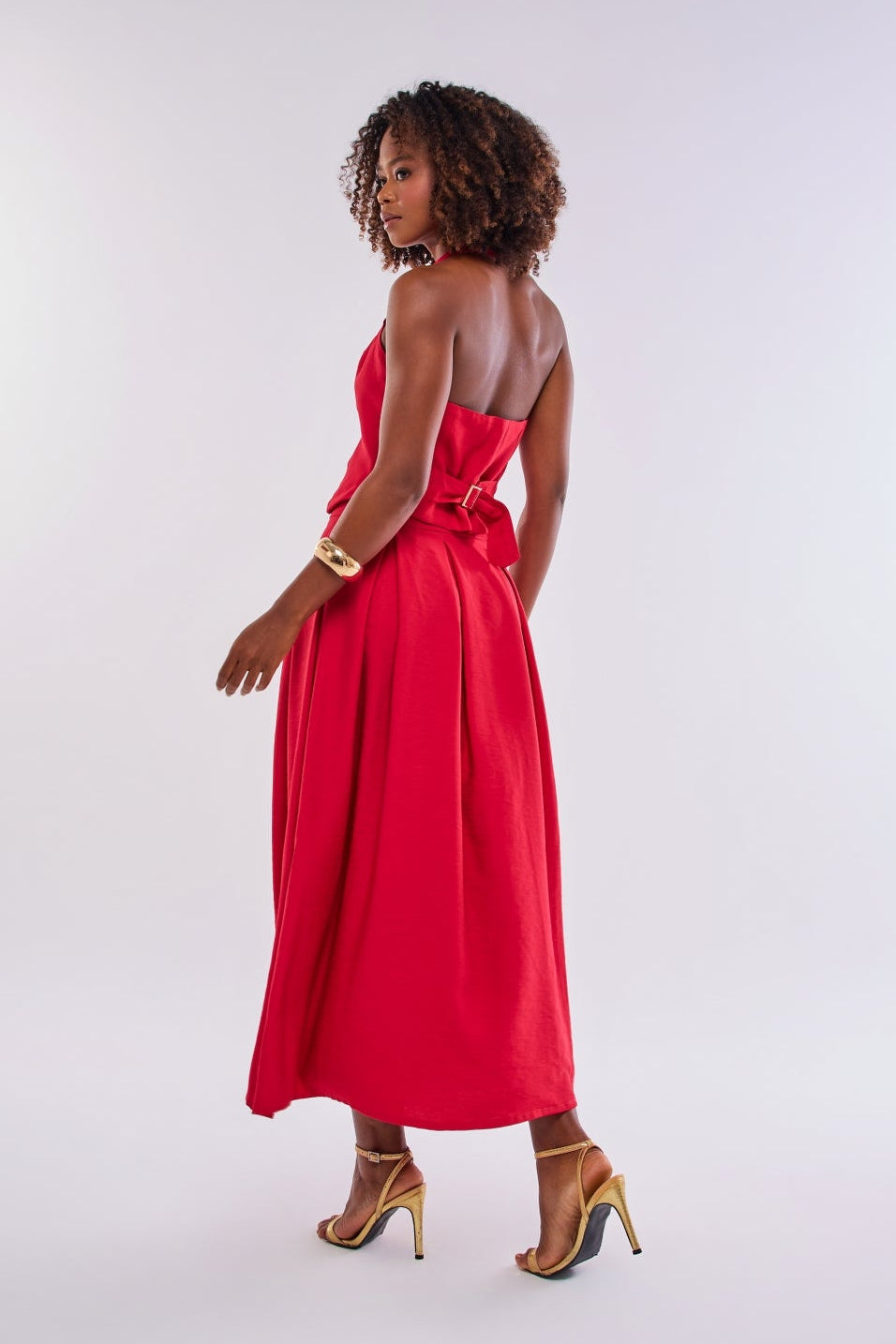 COLETE FRENTE ÚNICA COM RECORTES