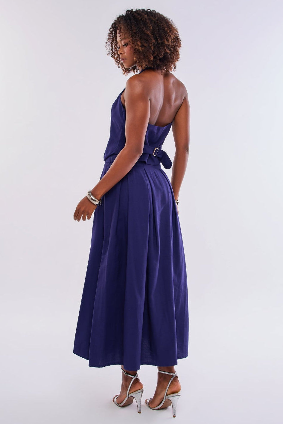 COLETE FRENTE ÚNICA COM RECORTES