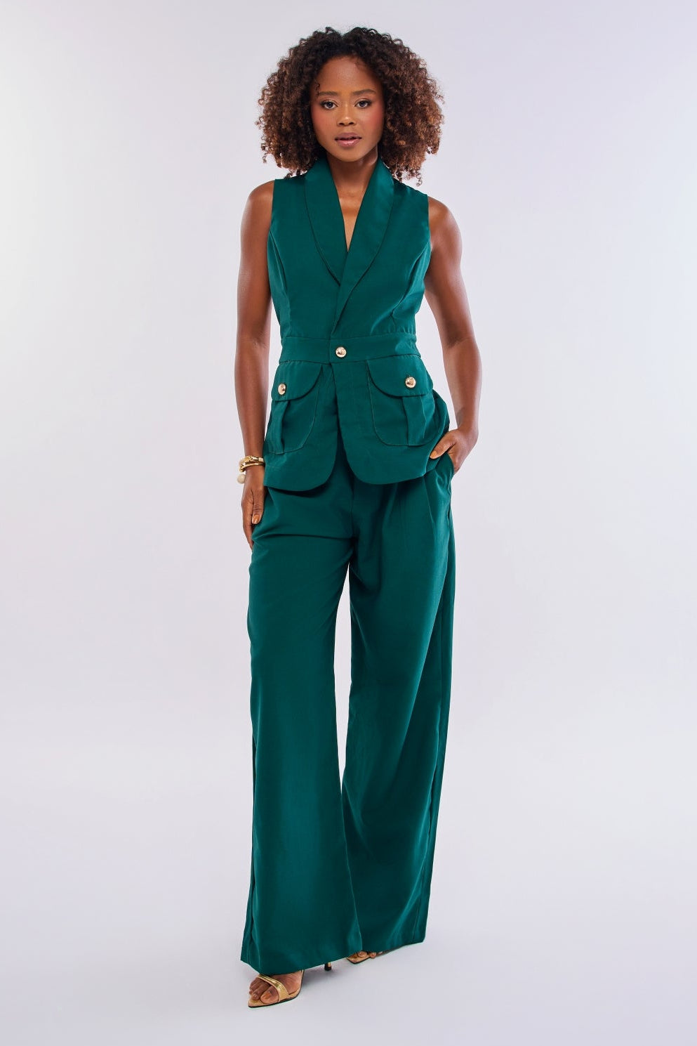 CALÇA RETA ALFAIATARIA COM PREGAS