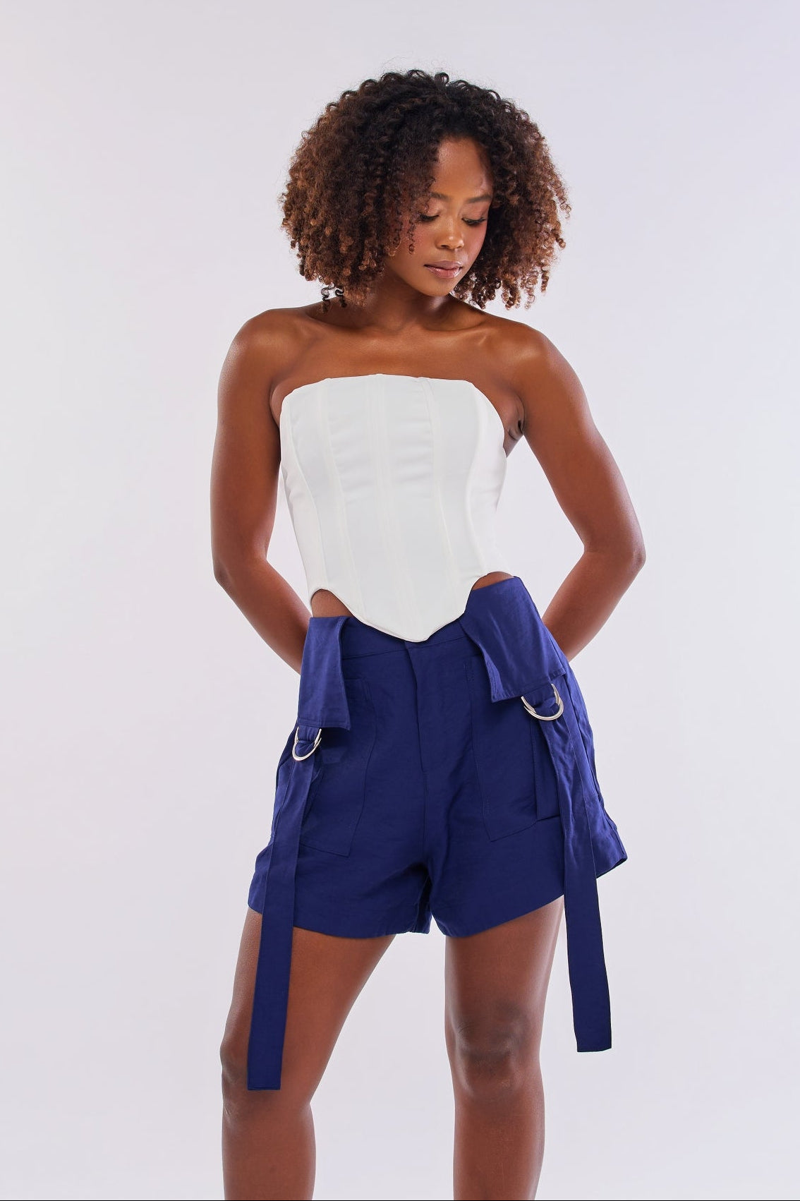 SHORT BOLSOS CARGO COM AJUSTES