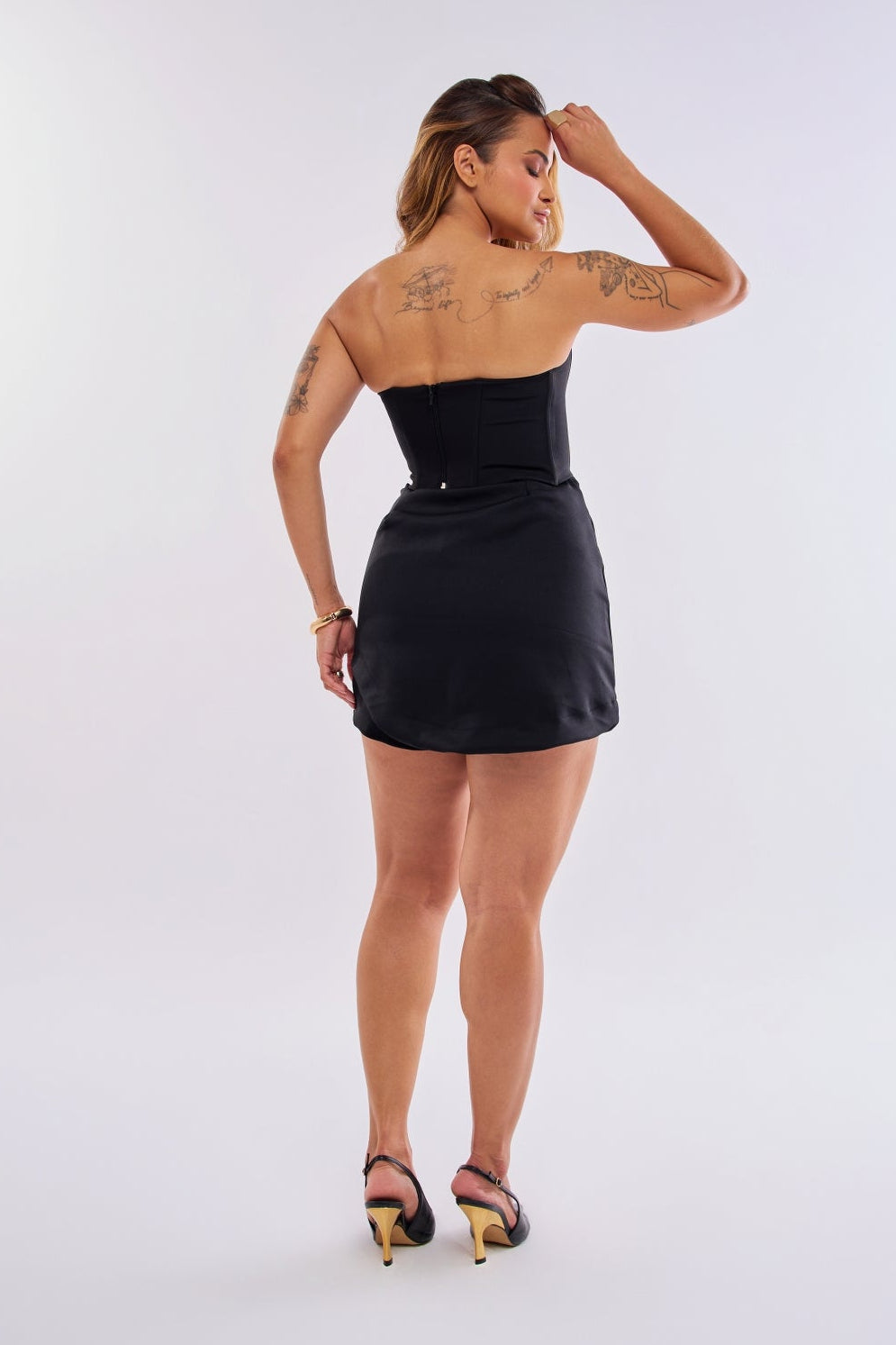 SHORT SAIA ALFAIATARIA BARRA ASSIMÉTRICO