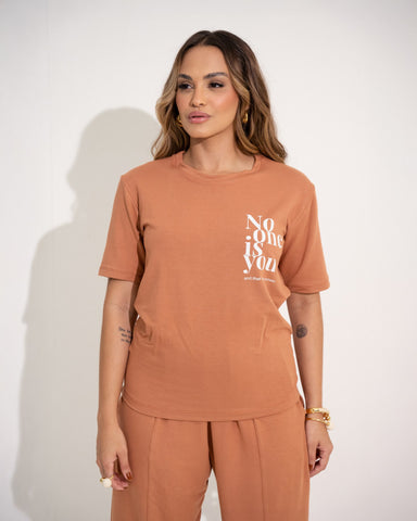 T-SHIRT MOLETINHO