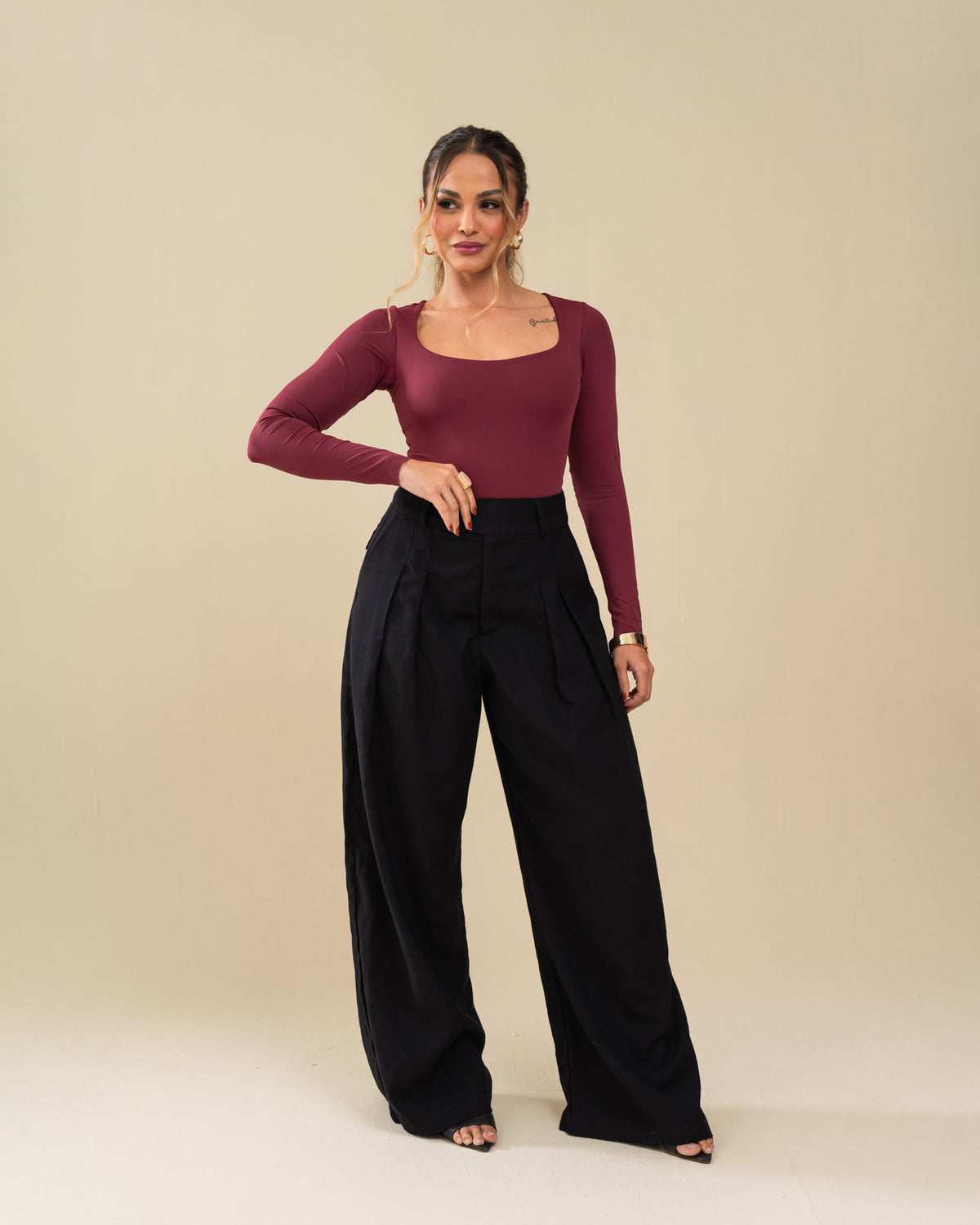 CALÇA ALFAIATARIA PANTALONA COM PREGAS