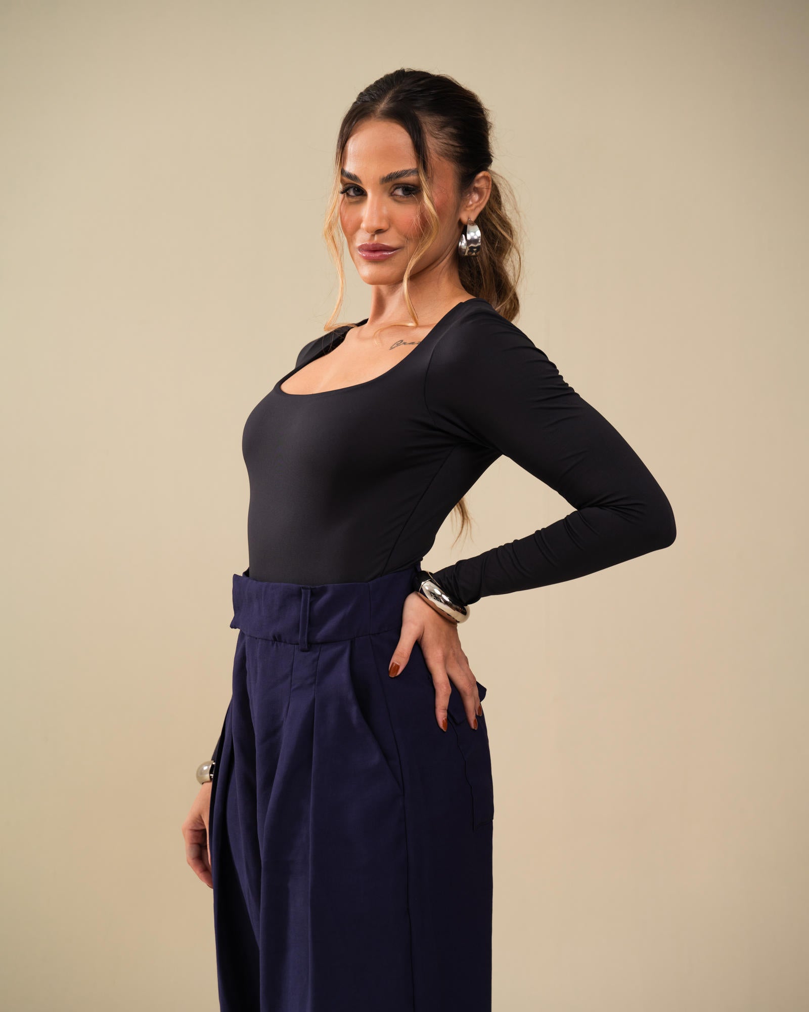 CALÇA ALFAIATARIA PANTALONA COM PREGAS