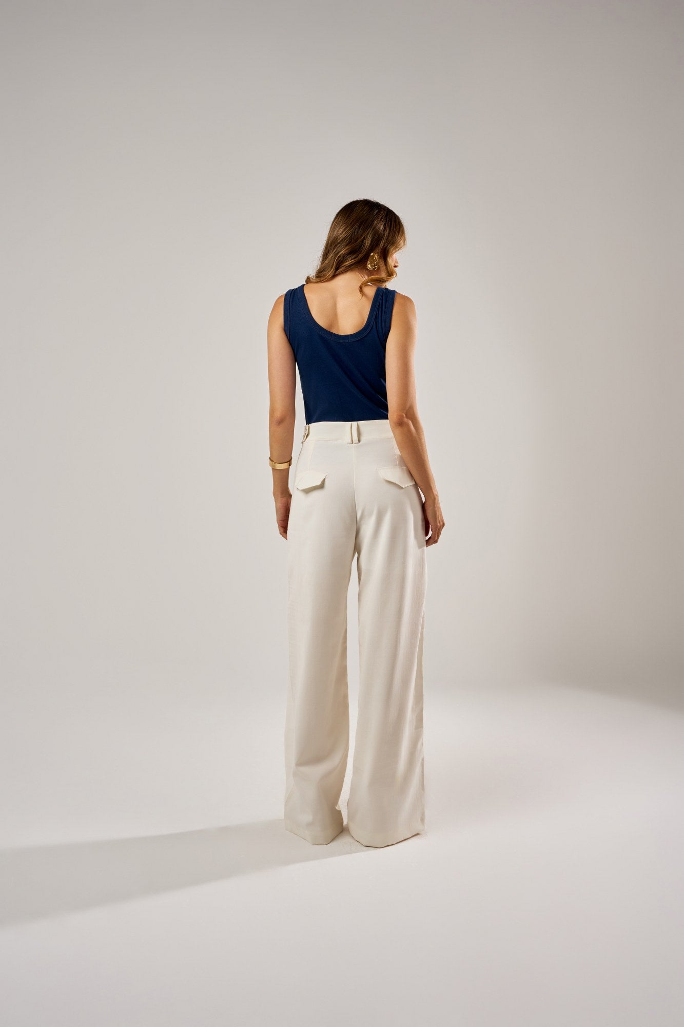 BLUSA CAMISETA ALÇAS LARGAS