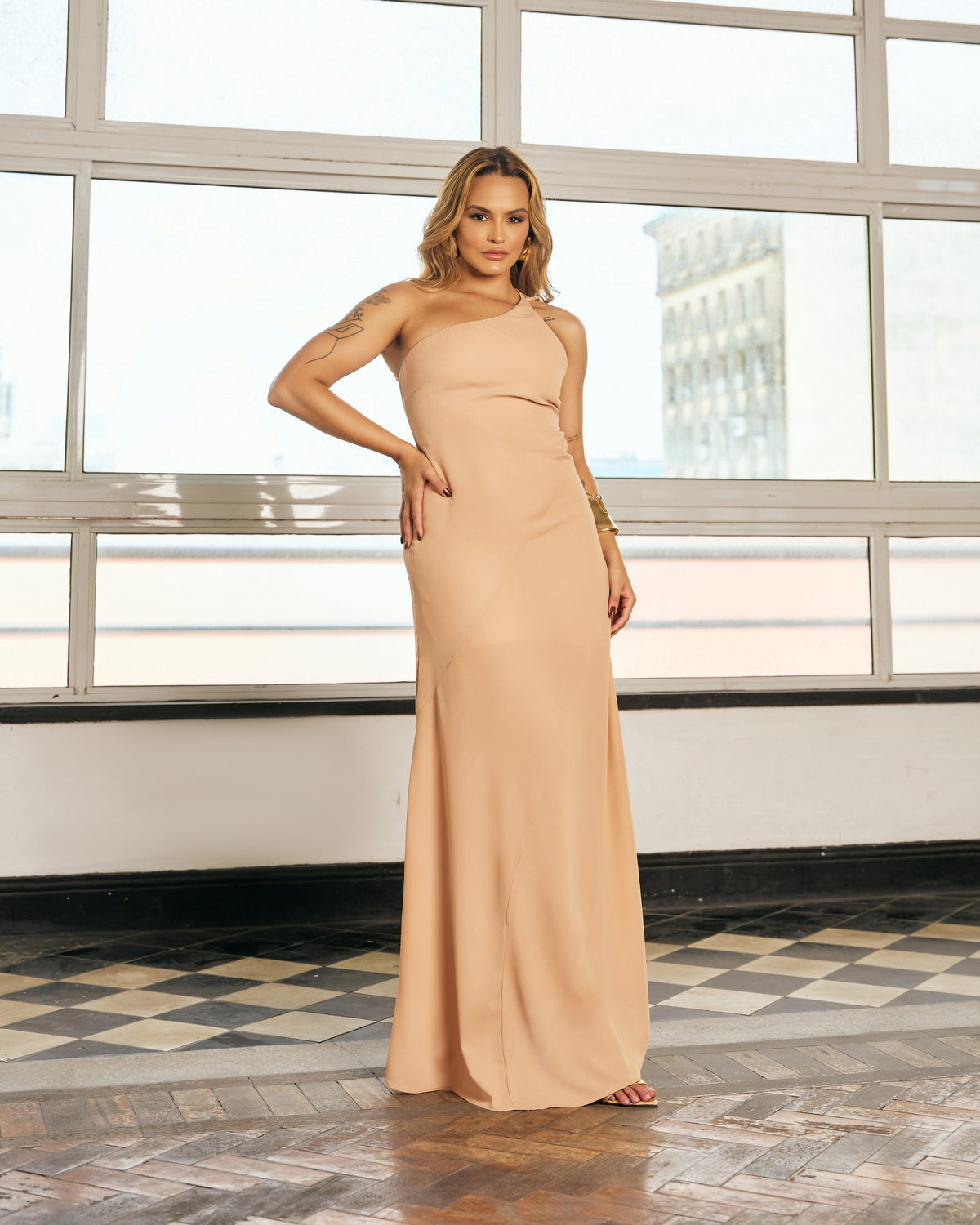 VESTIDO LONGUETE OMBRO ÚNICO