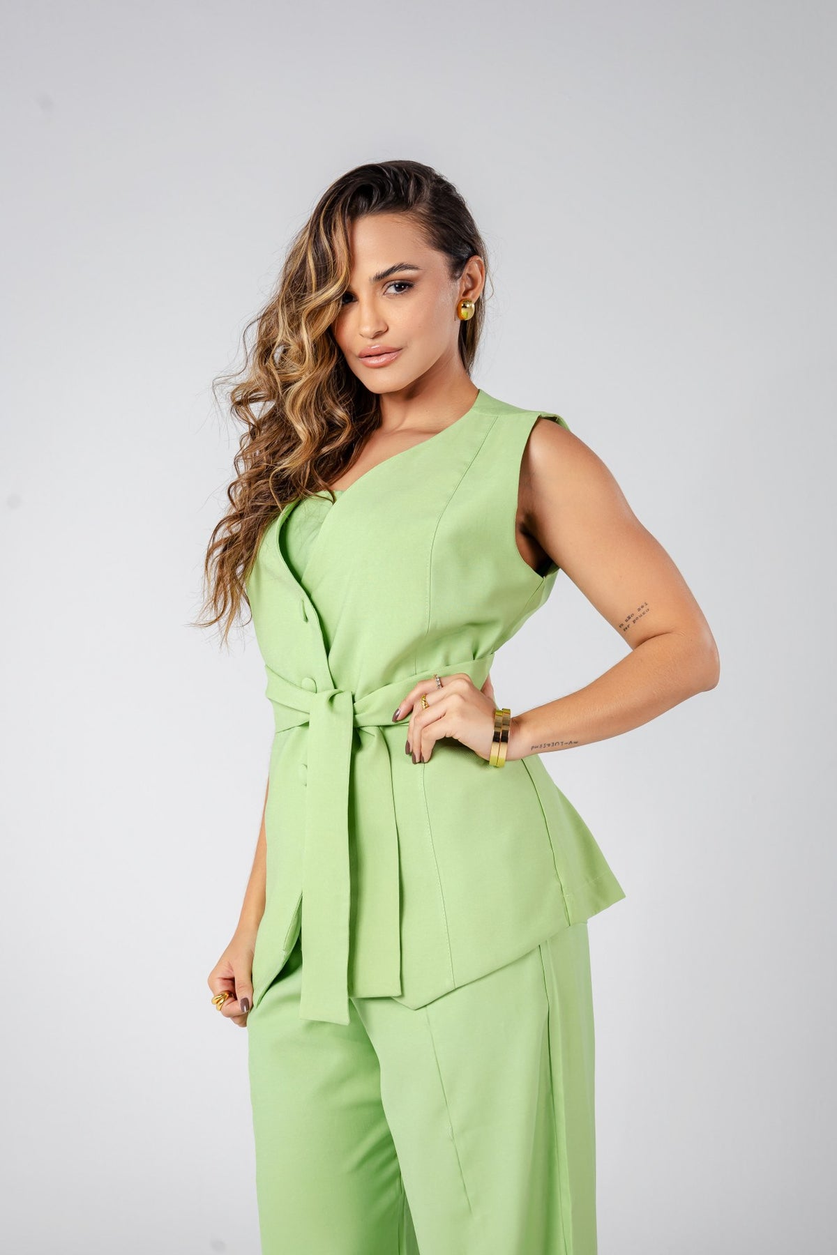 COLETE ALFAIATARIA COM FAIXA VERDE