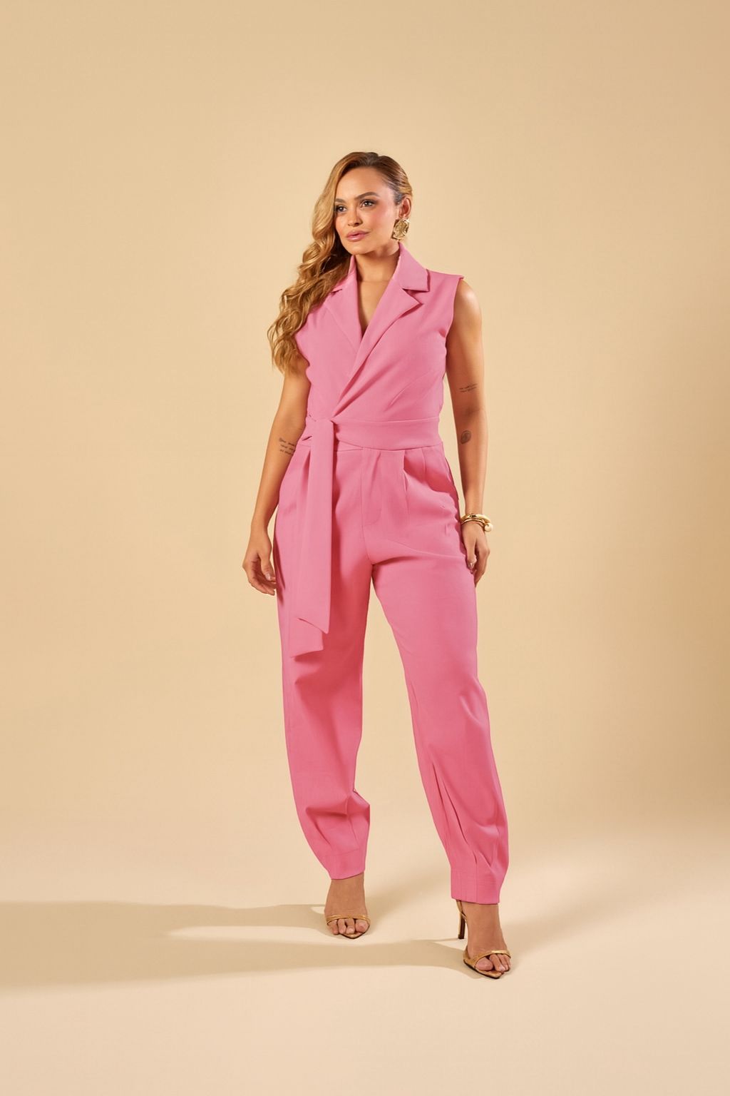 MACACÃO SLOUCHY COM FAIXA