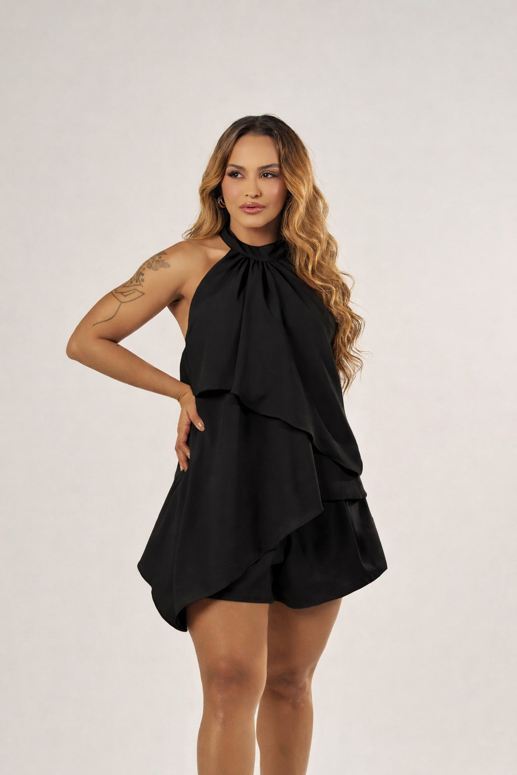 BLUSA FRENTE ÚNICA ASSIMÉTRICA